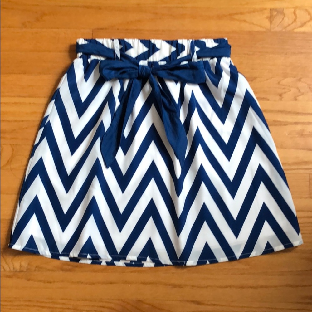 Emmelee Chevron Blue/White Skirt